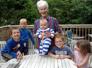  Grandma Elizabeth with Cousins in BC